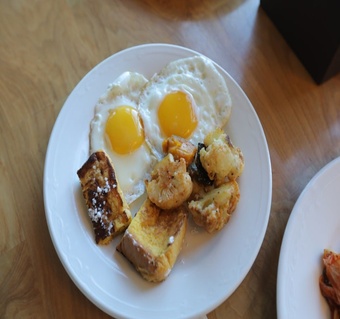 괌 두짓비치 조식 완벽 가이드: 투몬베이 뷰 명당자리 예약부터 메뉴 추천까지